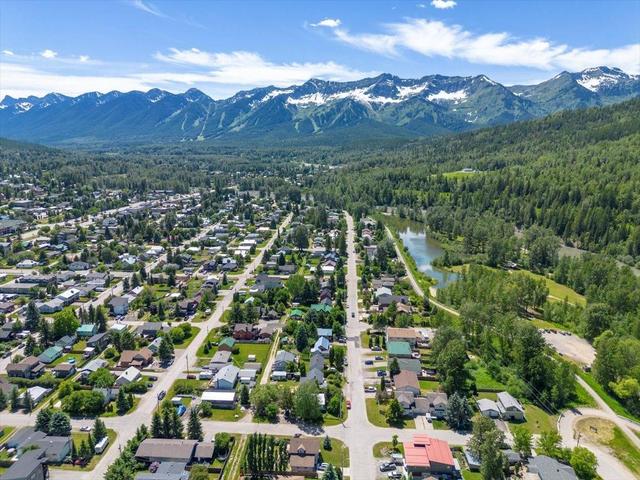 1022 10th Ave, House detached with 3 bedrooms, 1 bathrooms and 4 parking in Fernie BC | Image 56