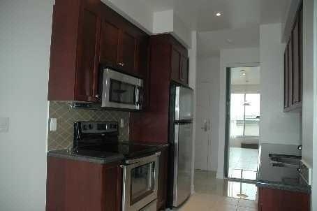 PH-03 - 310 Red Maple Rd, Condo with 2 bedrooms, 2 bathrooms and 2 parking in Richmond Hill ON | Image 9
