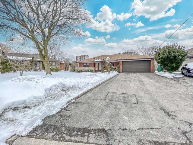 MAIN - 15 Pitkin Crt, House detached with 3 bedrooms, 2 bathrooms and 1 parking in North York ON | Image 22