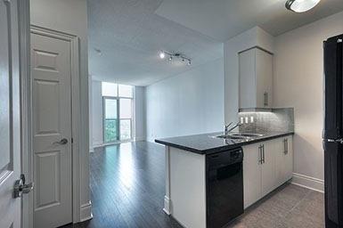 PH15 - 25 Greenview Ave, Condo with 1 bedrooms, 1 bathrooms and 1 parking in North York ON | Image 4