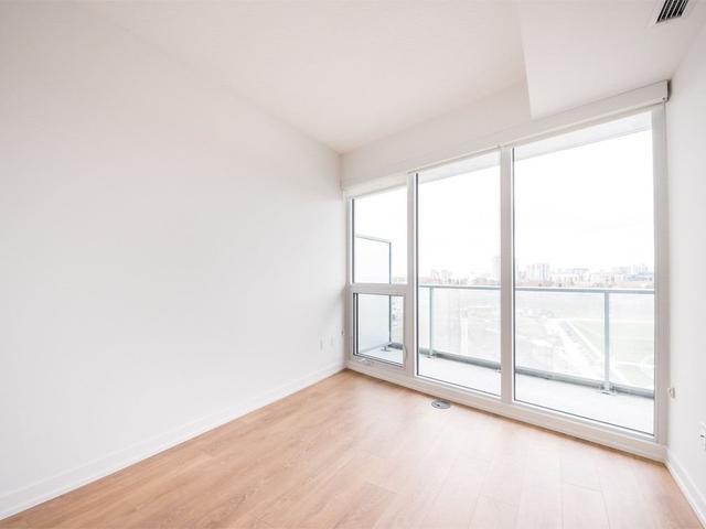 PH03 - 115 Mcmahon Dr, Condo with 2 bedrooms, 2 bathrooms and 1 parking in North York ON | Image 6