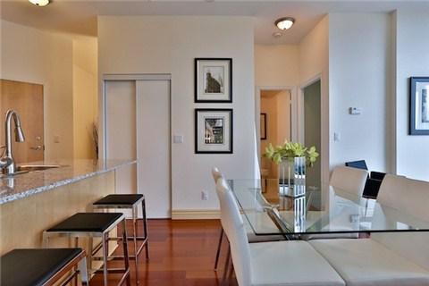 PH209 - 8 Scollard St, Condo with 2 bedrooms, 2 bathrooms and 1 parking in Toronto ON | Image 4