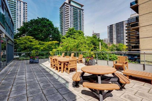 909 - 150 Roehampton Ave, Condo with 1 bedrooms, 1 bathrooms and 0 parking in Toronto ON | Image 10