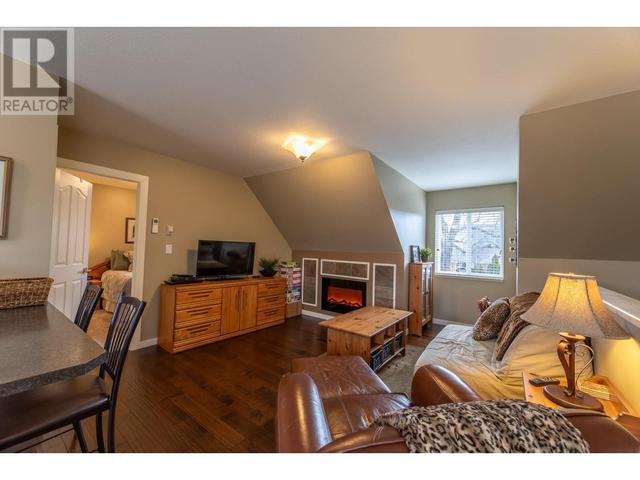 6016 Nixon Rd, House detached with 4 bedrooms, 3 bathrooms and 6 parking in Summerland BC | Image 67