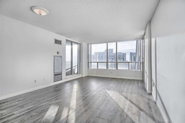 PH201 - 5765 Yonge St, Condo with 1 bedrooms, 1 bathrooms and 2 parking in North York ON | Image 4