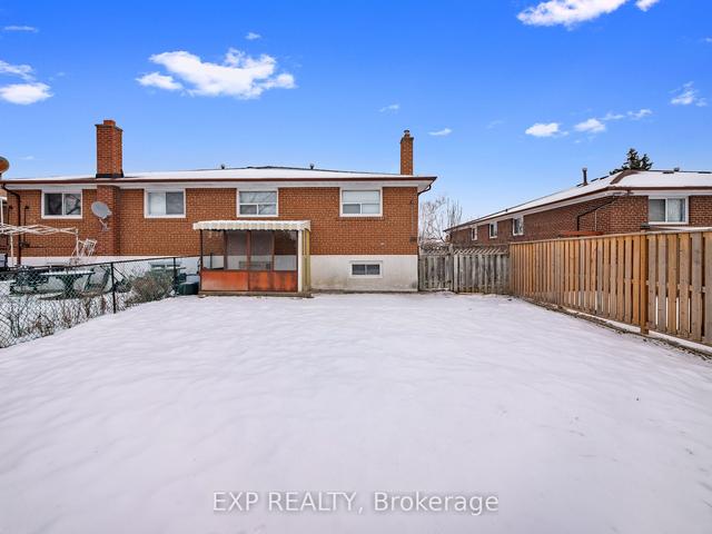 MAIN - 218 Andrew Pk, House semidetached with 3 bedrooms, 2 bathrooms and 2 parking in Woodbridge ON | Image 22