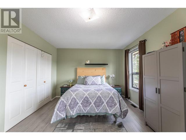 13606 Cartwright Ave, House detached with 3 bedrooms, 2 bathrooms and null parking in Summerland BC | Image 19
