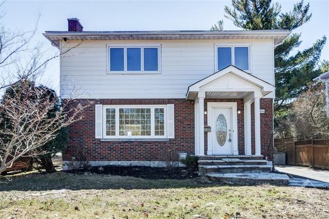 886 Wingate Dr, House detached with 4 bedrooms, 3 bathrooms and 4 parking in Ottawa ON | Image 2