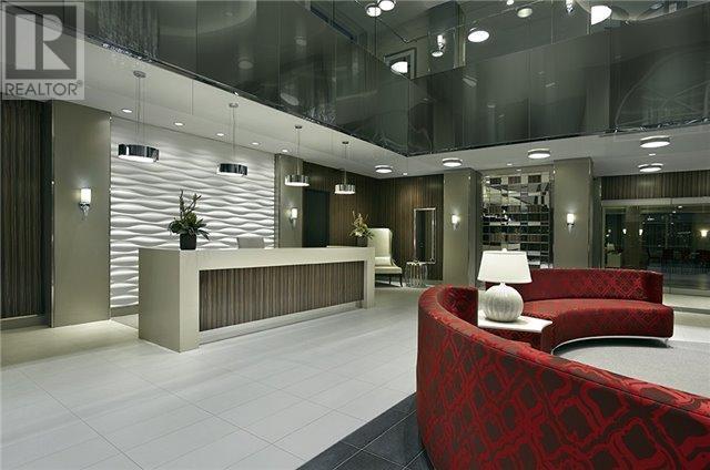 PH01 - 6 Eva Rd, Condo with 2 bedrooms, 2 bathrooms and 1 parking in Toronto ON | Image 2