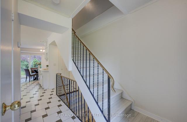 10 - 121 University Ave E, Townhouse with 5 bedrooms, 10 bathrooms and 2 parking in Waterloo ON | Image 20