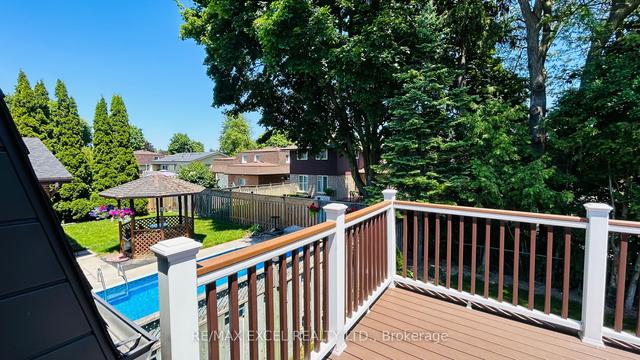 9 Ingram Crt, House detached with 3 bedrooms, 2 bathrooms and 3 parking in Whitby ON | Image 8