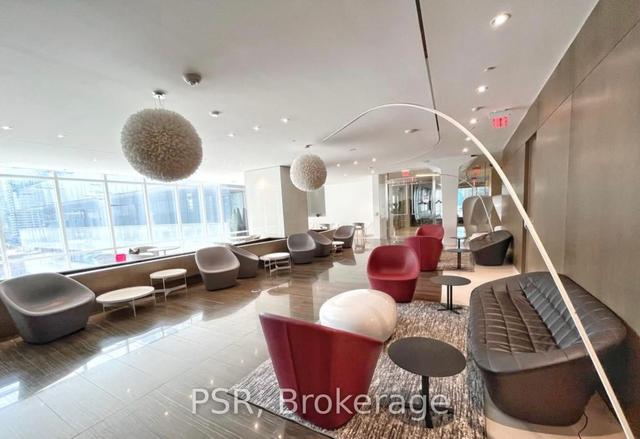 410 - 1 Bloor St E, Condo with 1 bedrooms, 2 bathrooms and 1 parking in Toronto ON | Image 22