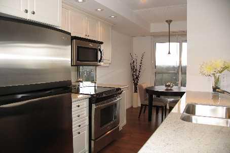 909 - 900 Mount Pleasant Rd, Condo with 1 bedrooms, 1 bathrooms and 1 parking in Toronto ON | Image 5