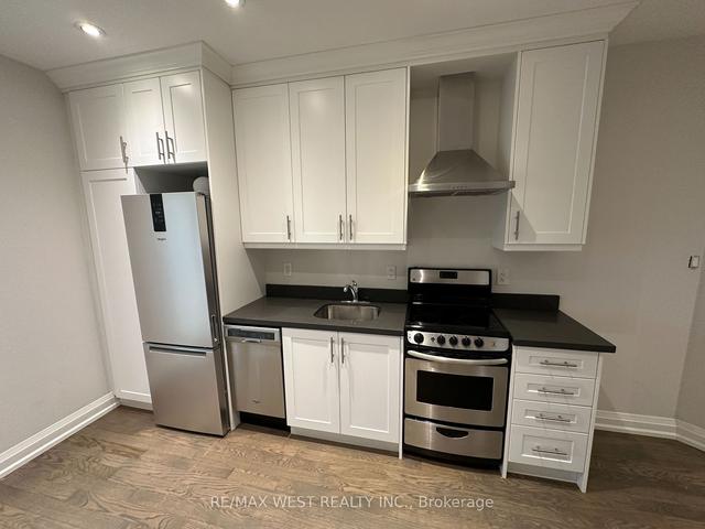 MAIN - 177 Marion St, House detached with 1 bedrooms, 1 bathrooms and 1 parking in Toronto ON | Image 10
