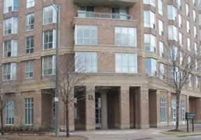 PH-03 - 11 Thorncliffe Park Dr, Condo with 2 bedrooms, 1 bathrooms and 1 parking in East York ON | Image 1