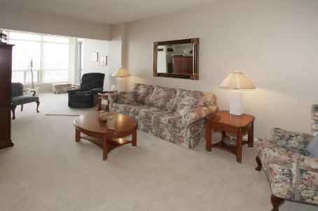 PH17 - 1880 Valley Farm Rd, Condo with 1 bedrooms, 2 bathrooms and null parking in Pickering ON | Image 3