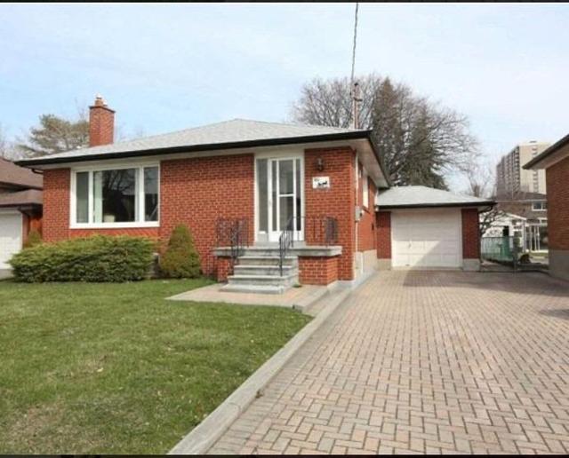 MAIN - 180 Moore Park Ave, House detached with 2 bedrooms, 1 bathrooms and 1 parking in North York ON | Image 1