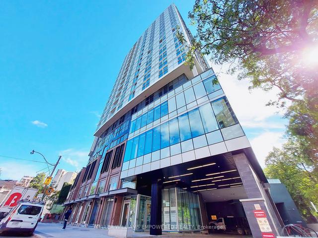 2107 - 219 Dundas St E, Condo with 3 bedrooms, 2 bathrooms and 0 parking in Toronto ON | Image 1