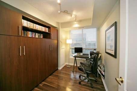 PH14 - 18 Stafford St, Condo with 2 bedrooms, 2 bathrooms and 1 parking in Toronto ON | Image 8