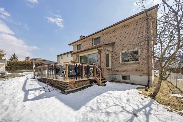 886 Woodside Dr, House detached with 3 bedrooms, 2 bathrooms and null parking in Kingston ON | Image 33