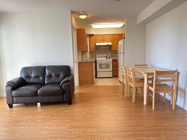 803 - 7373 Kennedy Rd, Condo with 2 bedrooms, 1 bathrooms and 1 parking in Markham ON | Image 15