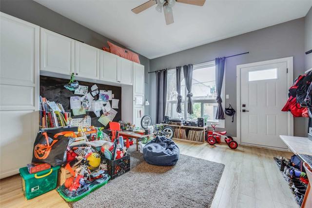 MAIN - 185 Strathmore Blvd, House semidetached with 1 bedrooms, 2 bathrooms and 1 parking in Toronto ON | Image 15