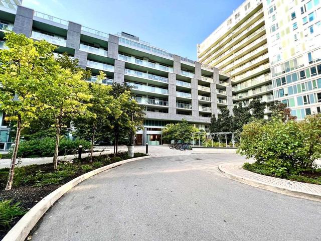 909E - 555 Wilson Ave, Condo with 2 bedrooms, 2 bathrooms and 1 parking in North York ON | Image 1