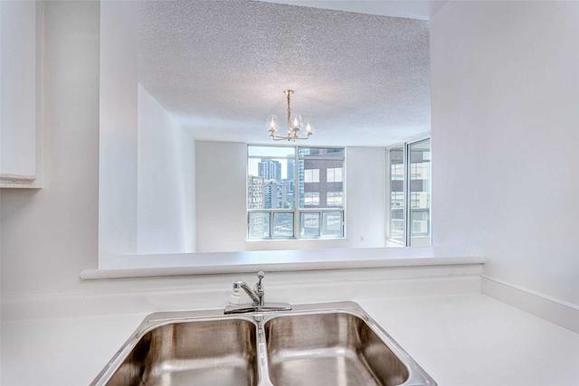 PH-209 - 942 Yonge St, Condo with 1 bedrooms, 1 bathrooms and 1 parking in Toronto ON | Image 14