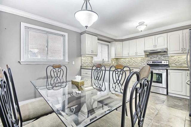 MAIN - 2327 Harcourt Cres, House detached with 3 bedrooms, 2 bathrooms and 2 parking in Mississauga ON | Image 7