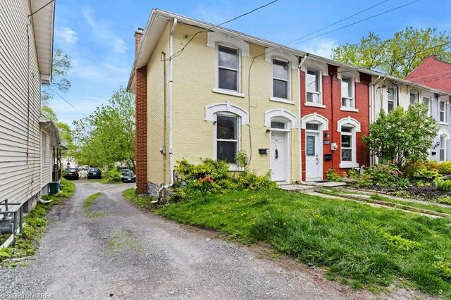 125 Montreal St, House attached with 2 bedrooms, 1 bathrooms and 2 parking in Kingston ON | Image 12