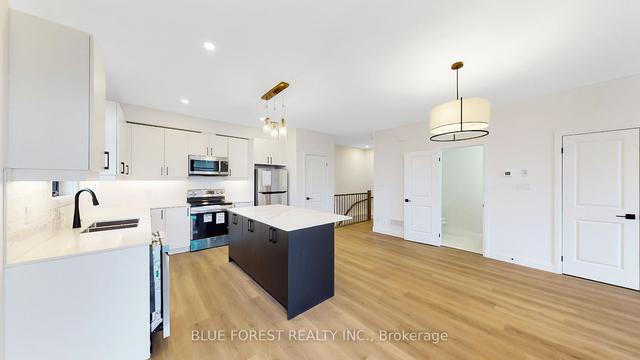 1 - 3900 Savoy St, Townhouse with 0 bedrooms, 2 bathrooms and 2 parking in London ON | Image 11