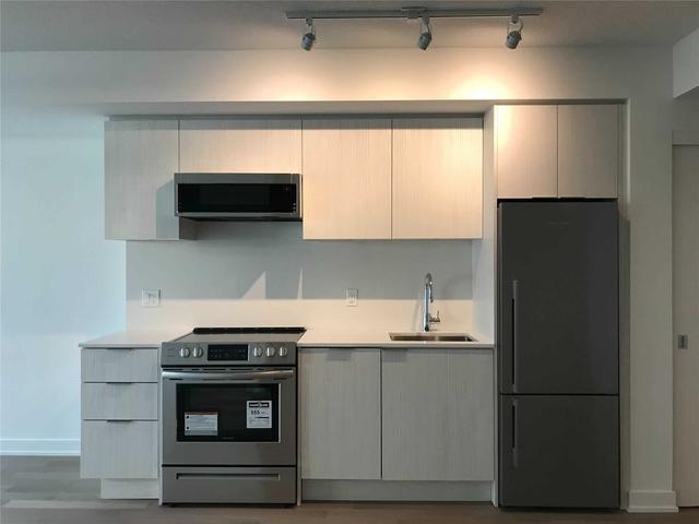 909 - 25 Richmond St E, Condo with 1 bedrooms, 1 bathrooms and 0 parking in Toronto ON | Image 9