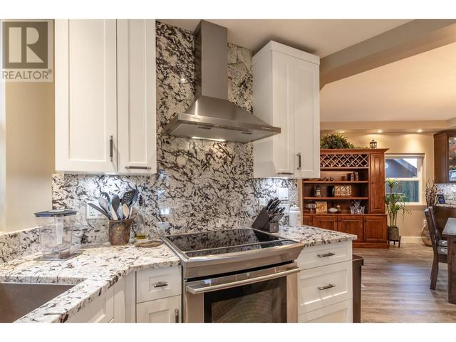 6016 Nixon Rd, House detached with 4 bedrooms, 3 bathrooms and 6 parking in Summerland BC | Image 13