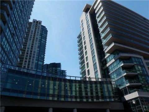 PH1671 - 209 Fort York Blvd, Condo with 2 bedrooms, 2 bathrooms and 1 parking in Toronto ON | Image 2