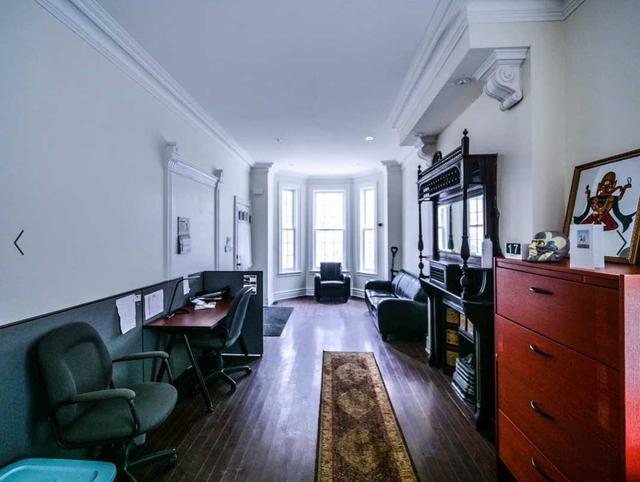 MAIN - 14 Soho St, House attached with 1 bedrooms, 2 bathrooms and 0 parking in Toronto ON | Image 2