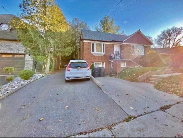 MAIN - 29 Codsell Ave, House detached with 3 bedrooms, 2 bathrooms and 4 parking in North York ON | Image 1