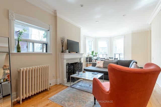 MAIN - 110 Lowther Ave, House detached with 2 bedrooms, 2 bathrooms and 1 parking in Toronto ON | Image 19