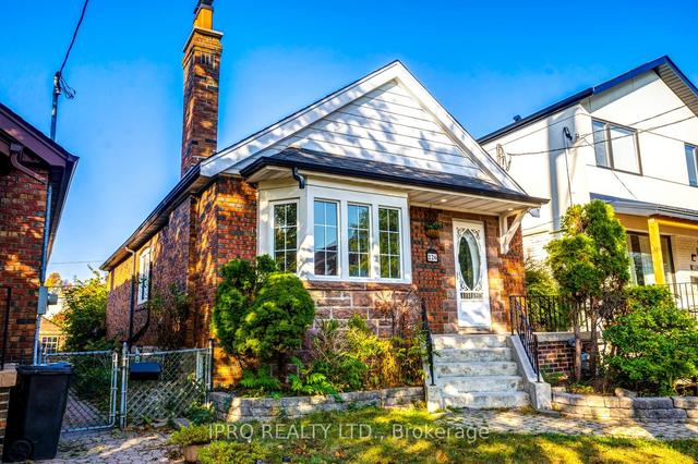 MAIN - 226 Donlands Ave, House detached with 2 bedrooms, 1 bathrooms and 1 parking in East York ON | Image 23