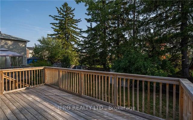 MAIN - 19 Loon Ave, House detached with 2 bedrooms, 1 bathrooms and 2 parking in Barrie ON | Image 8
