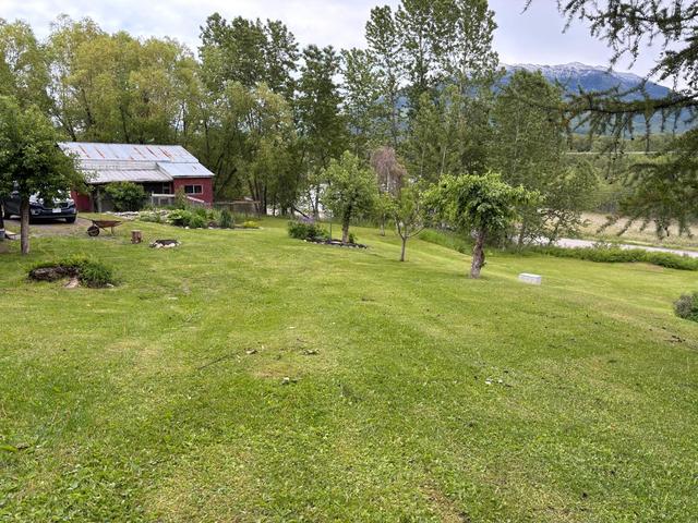 3002 Anderson Rd, House detached with 3 bedrooms, 2 bathrooms and null parking in Fernie BC | Image 26