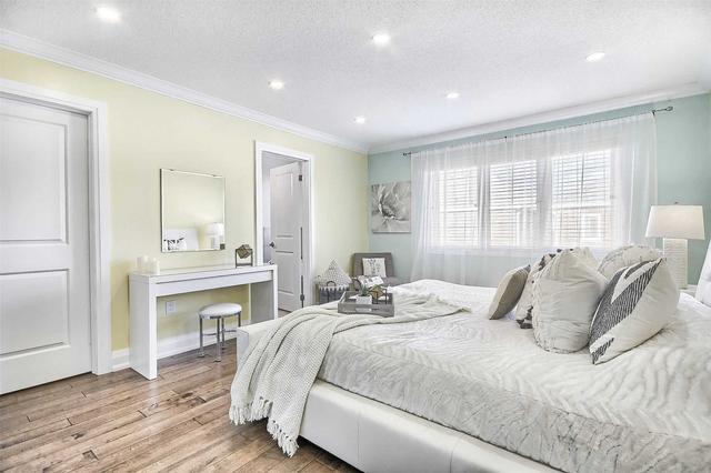 909 Penson Cres, House detached with 4 bedrooms, 3 bathrooms and 2 parking in Milton ON | Image 21