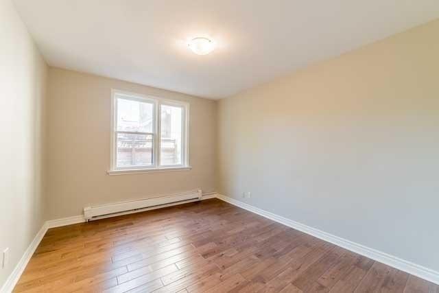 MAIN - 226 Pickering St, House semidetached with 2 bedrooms, 1 bathrooms and 1 parking in Toronto ON | Image 11