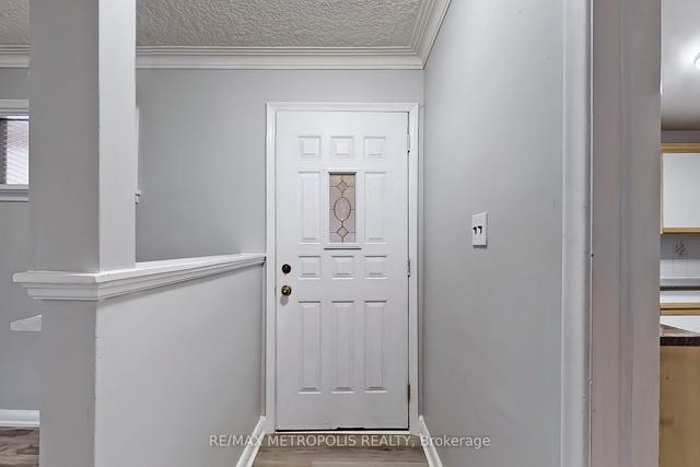 MAIN - 21 Mackinac Cres, House detached with 3 bedrooms, 1 bathrooms and 2 parking in Scarborough ON | Image 27