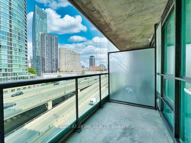 803 - 16 Yonge St, Condo with 1 bedrooms, 1 bathrooms and 1 parking in Toronto ON | Image 20