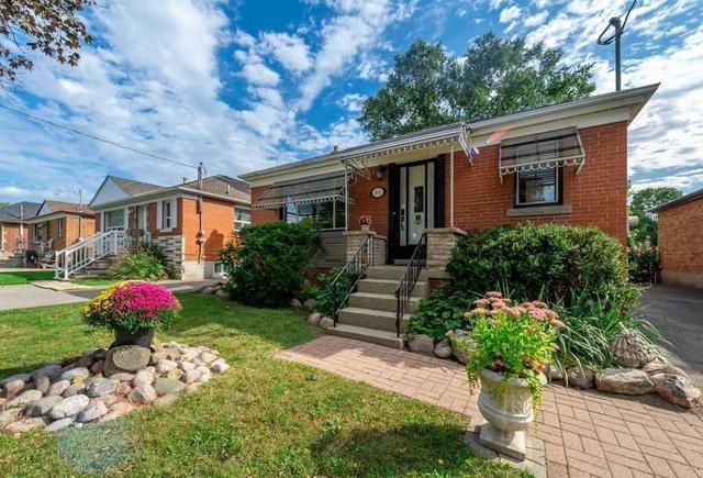 MAIN - 161 N Carson St, House detached with 3 bedrooms, 1 bathrooms and 5 parking in Etobicoke ON | Image 1