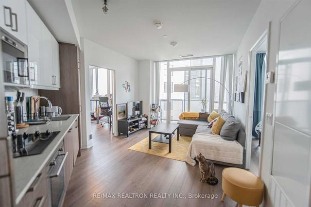 2102 - 77 Mutual St, Condo with 1 bedrooms, 1 bathrooms and 0 parking in Toronto ON | Image 1