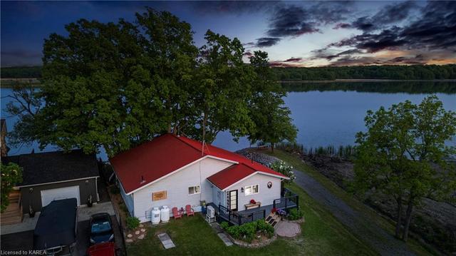 71 Blue Heron Lane, House detached with 3 bedrooms, 2 bathrooms and 6 parking in Frontenac Islands ON | Image 41