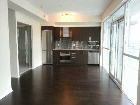 PH04 - 352 Front St W, Condo with 2 bedrooms, 2 bathrooms and 1 parking in Toronto ON | Image 5