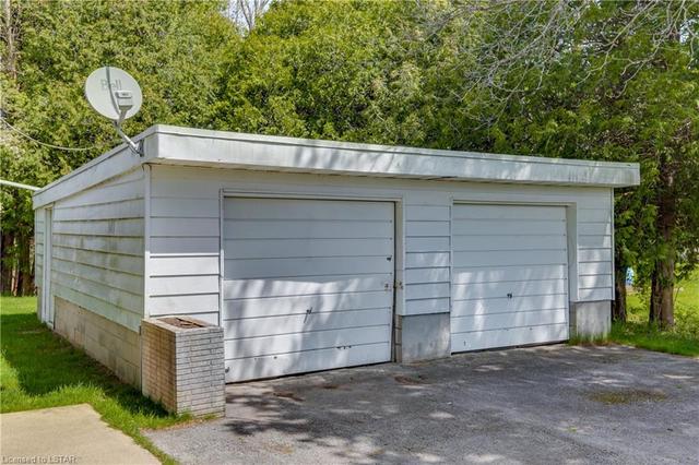 420 Bruce 8 Rd, House detached with 4 bedrooms, 2 bathrooms and 10 parking in South Bruce Peninsula ON | Image 21