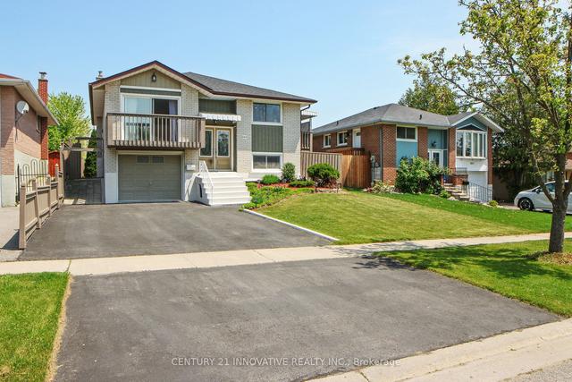 889 Carnaby Cres, House detached with 3 bedrooms, 3 bathrooms and 5 parking in Oshawa ON | Image 12